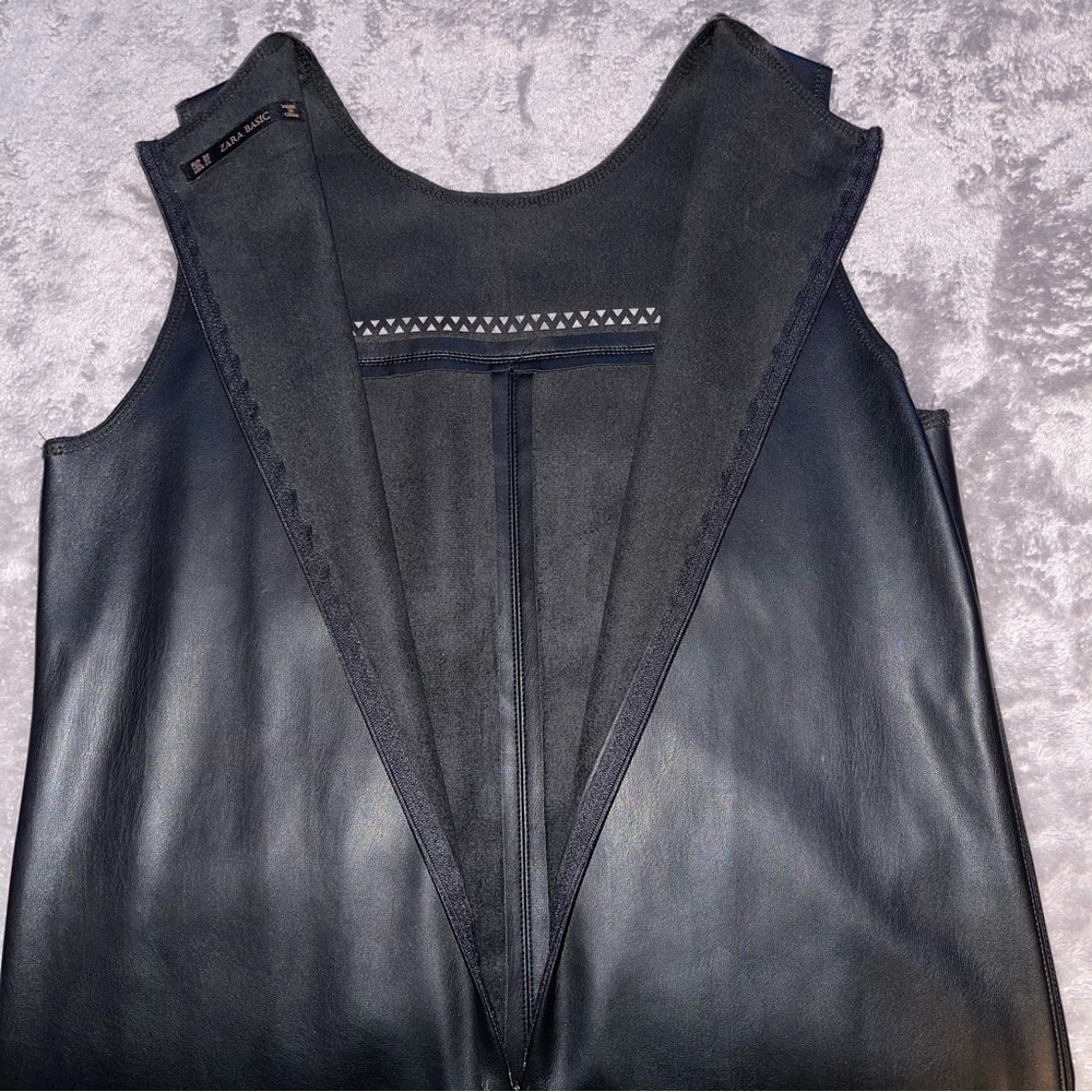 Black Zara Basic Elegant Midi Sleeveless Leather Dress - Picture 7 of 11
